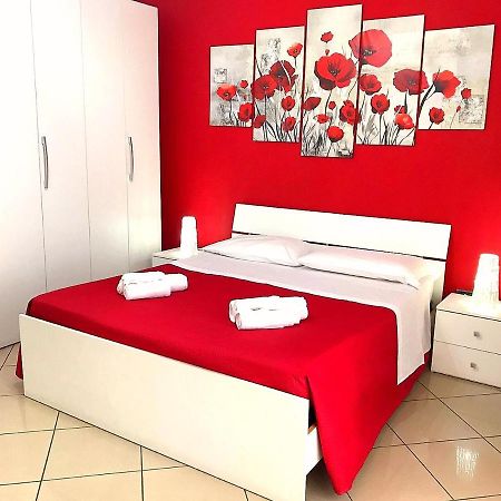ヴィボ・ヴァレンツィア Il Girasole Bed & Breakfast エクステリア 写真